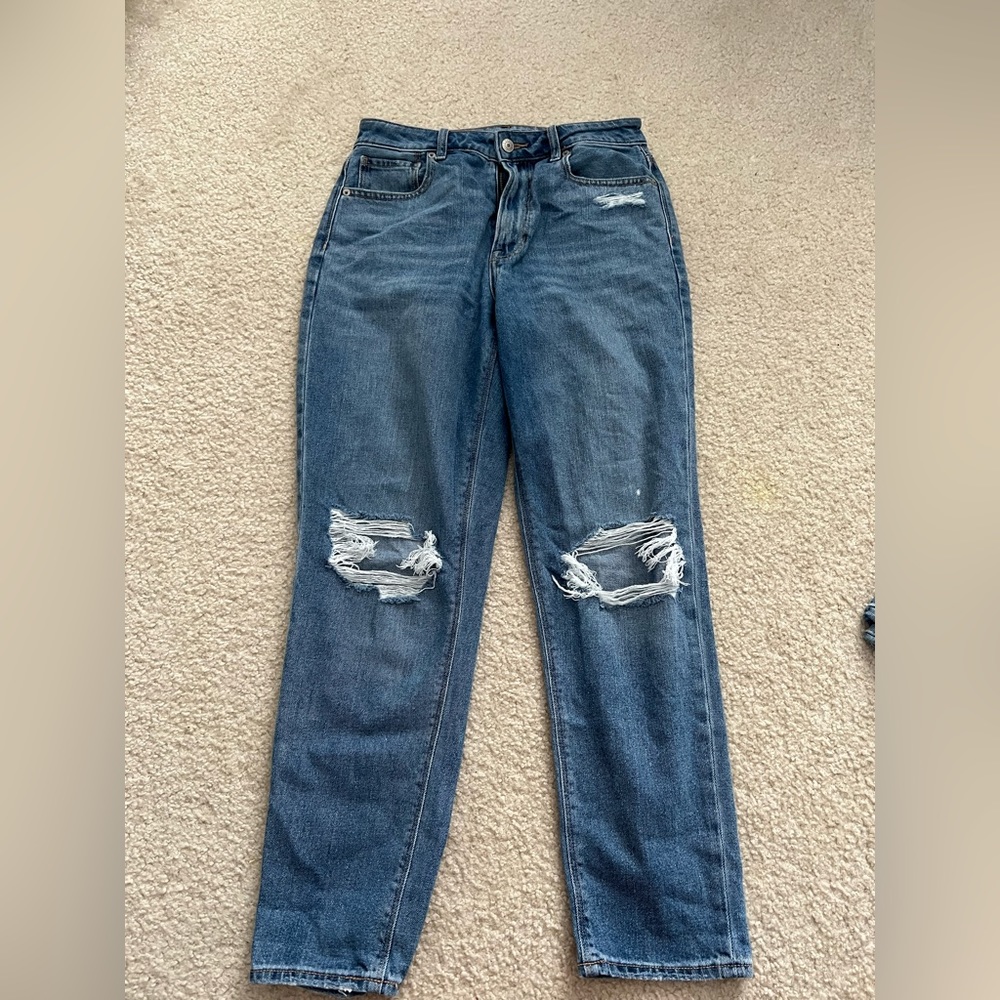 american eagle mom jeans